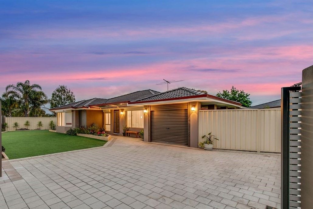 15 Holley Place, Marangaroo WA 6064, Image 0