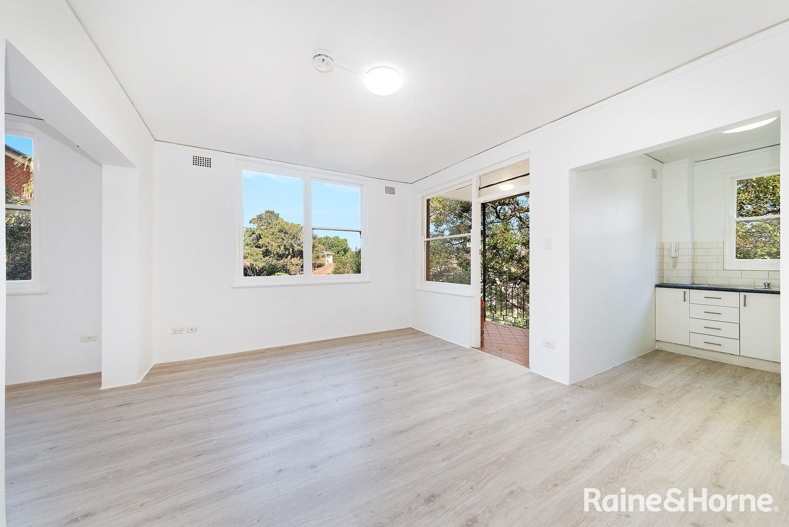 2 bedrooms Apartment / Unit / Flat in 4/44 Waratah Avenue RANDWICK NSW, 2031