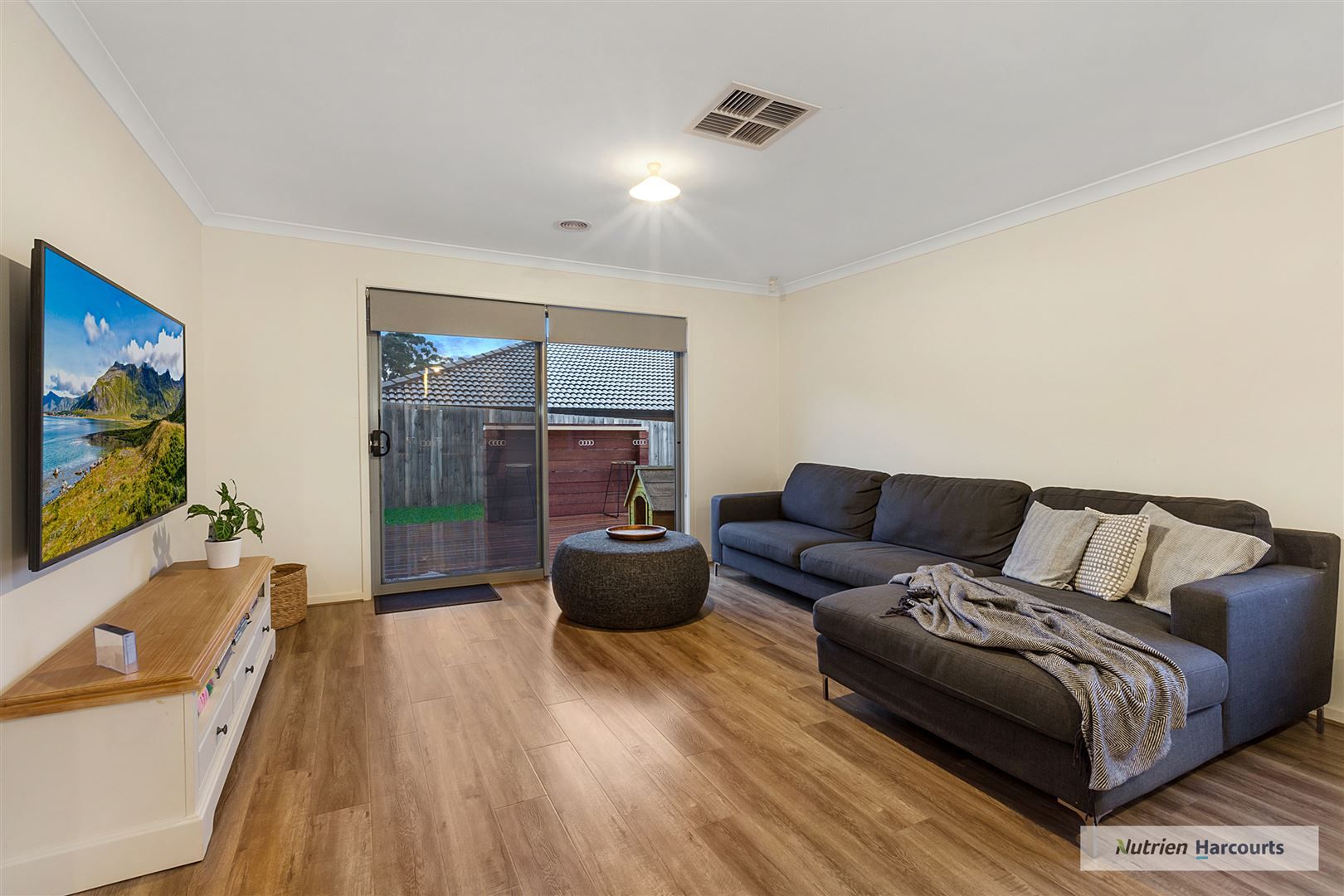 22 Violet Lane, Broadford VIC 3658, Image 2