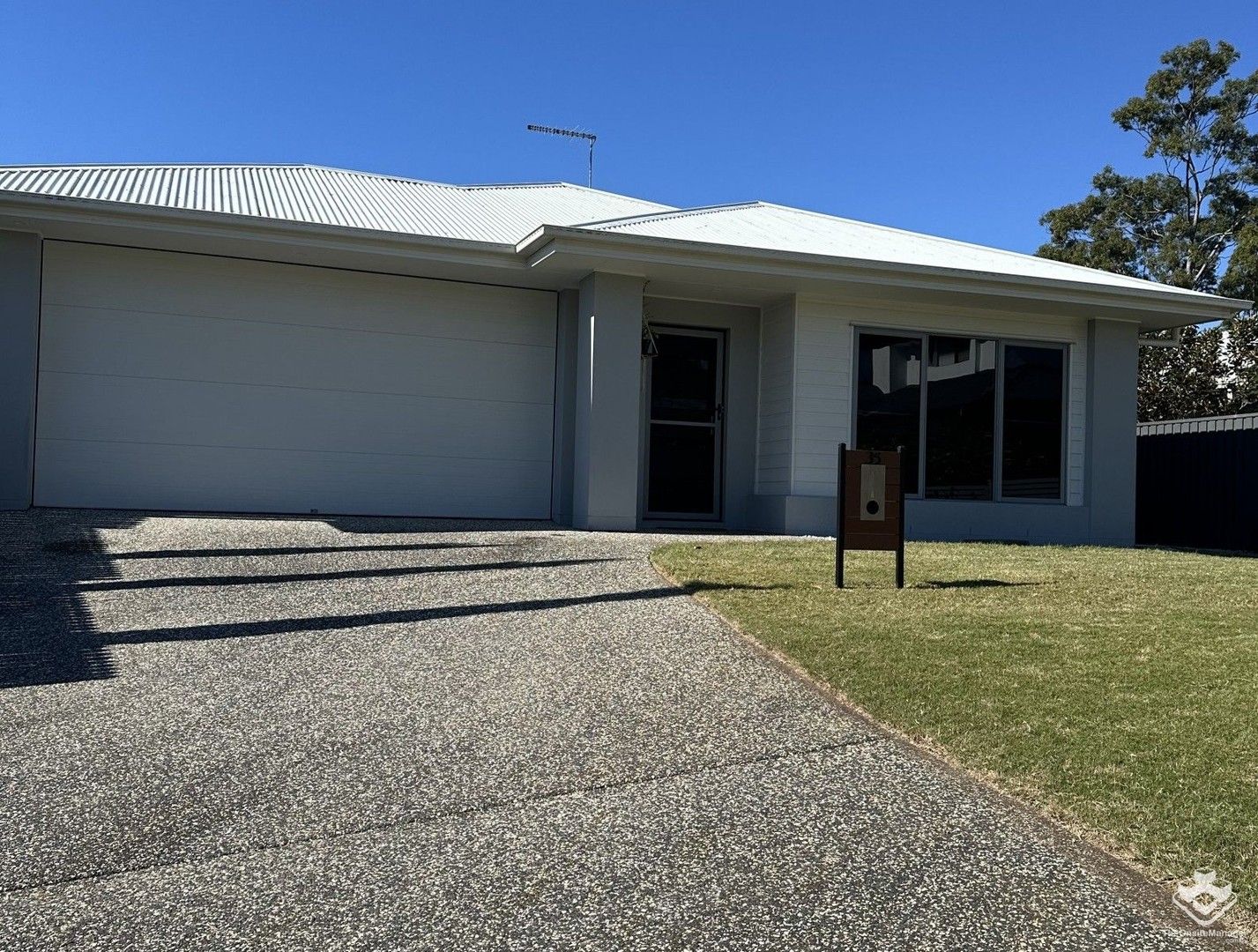 35 Oxenham Circuit, Augustine Heights QLD 4300 House For Rent Domain