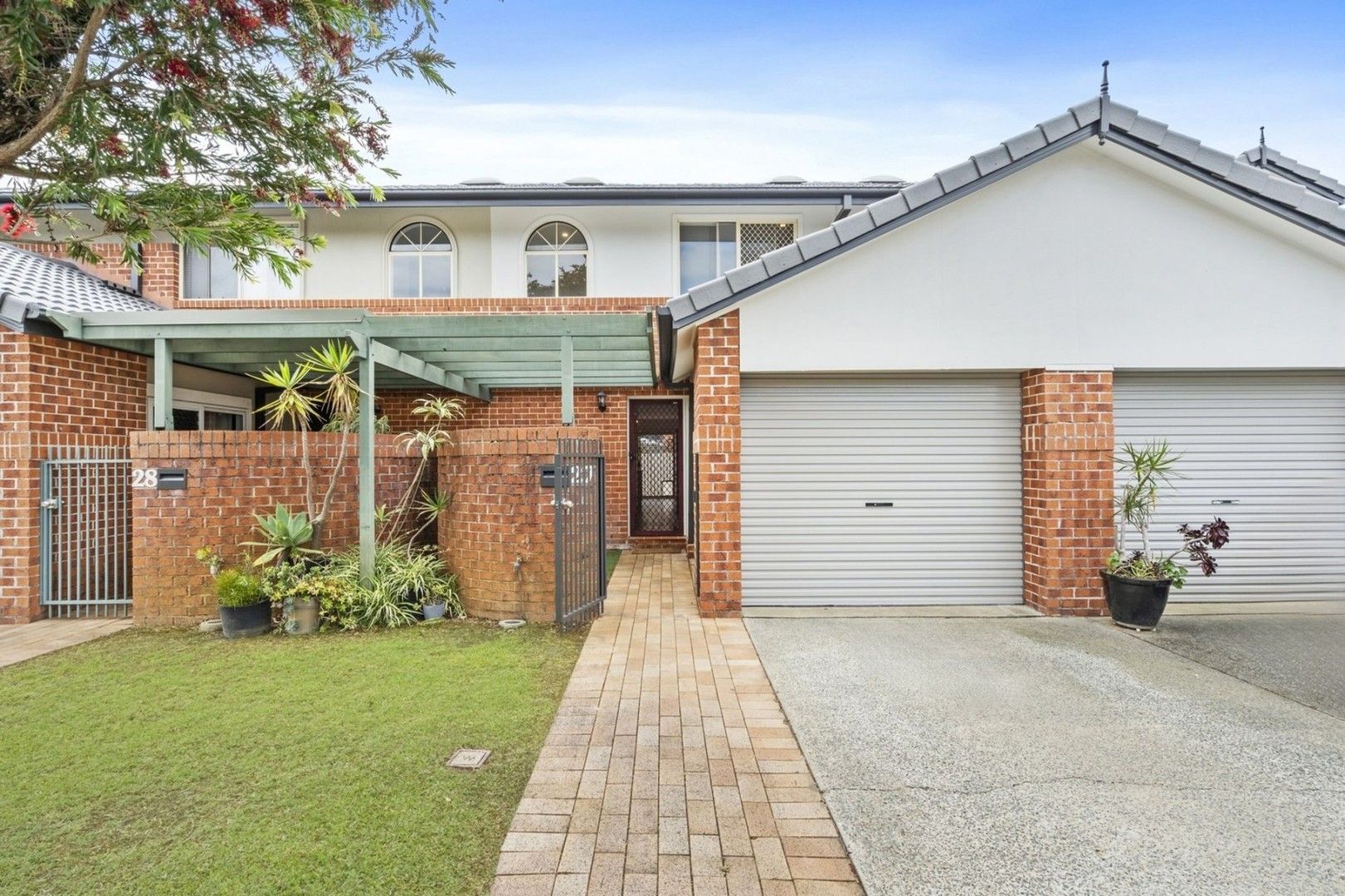 3 bedrooms House in 27/7-9 Santa Cruz Boulevard CLEAR ISLAND WATERS QLD, 4226