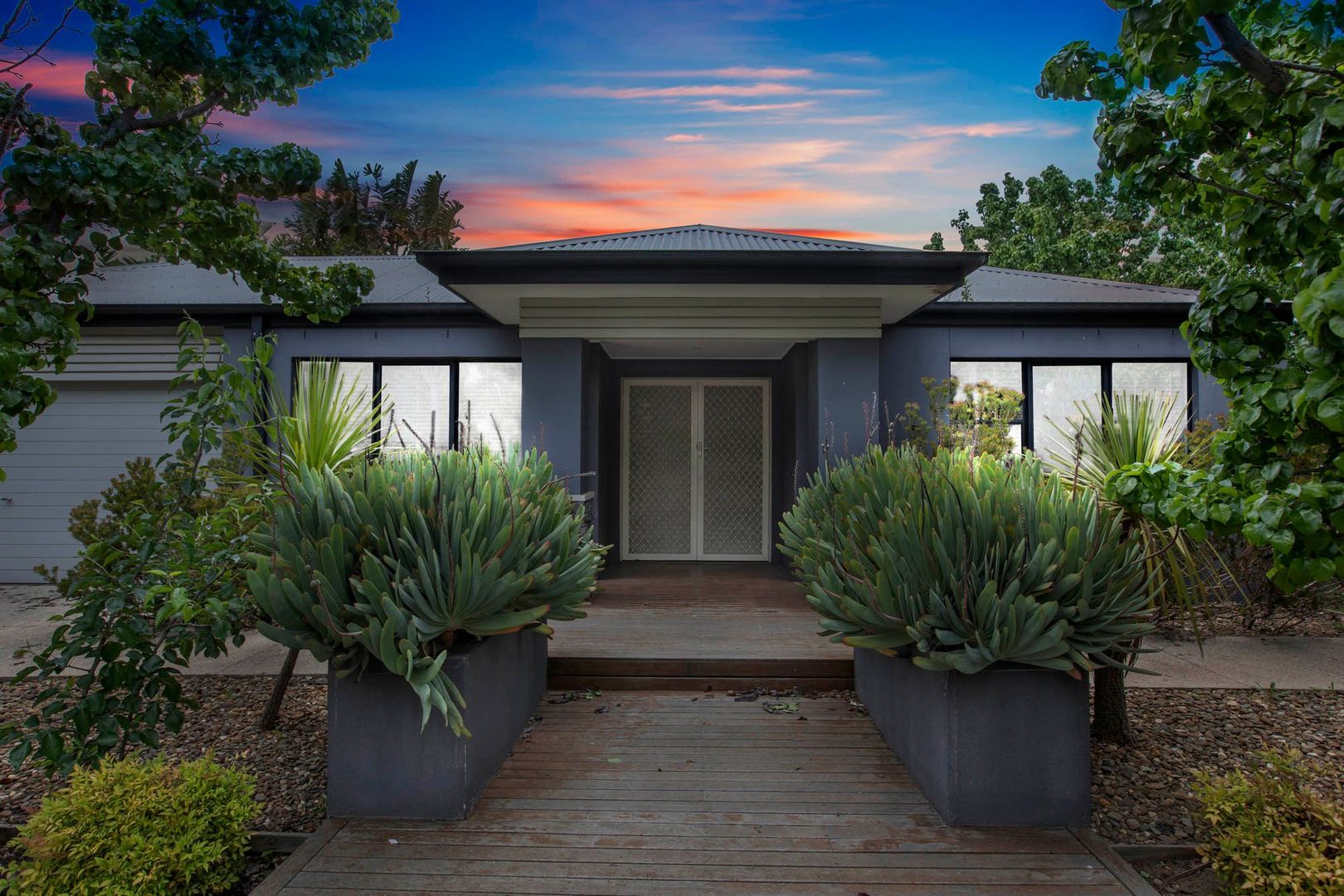 4 St Andrews Drive, Deer Park VIC 3023 Domain