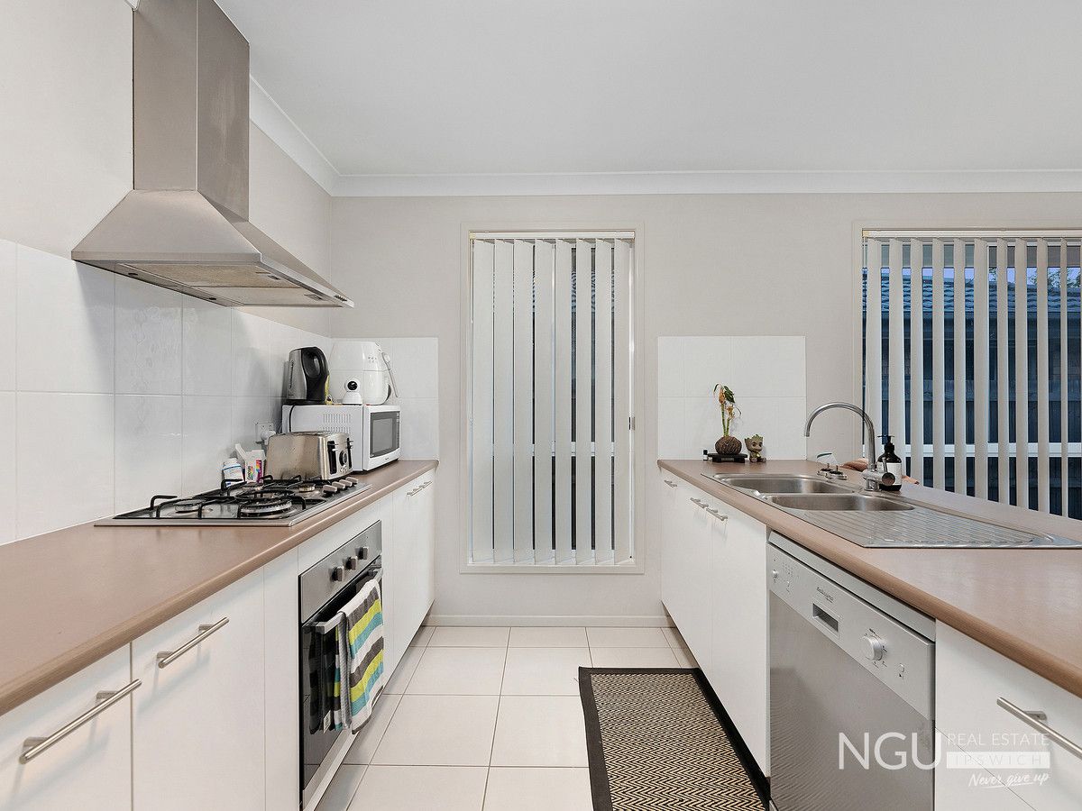 27 Lilley Terrace, Chuwar QLD 4306, Image 2