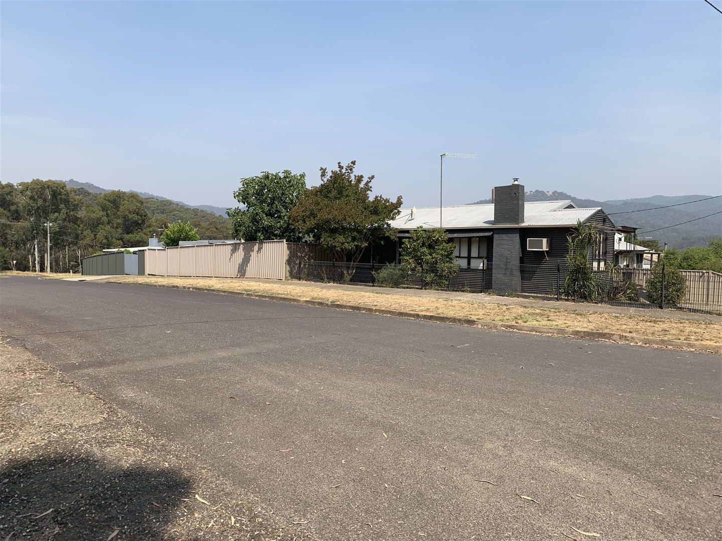 28 Fourth Street, Eildon VIC 3713 Domain