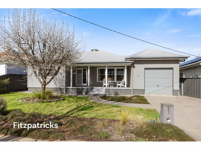 4 bedrooms House in 8 Heydon Avenue TURVEY PARK NSW, 2650