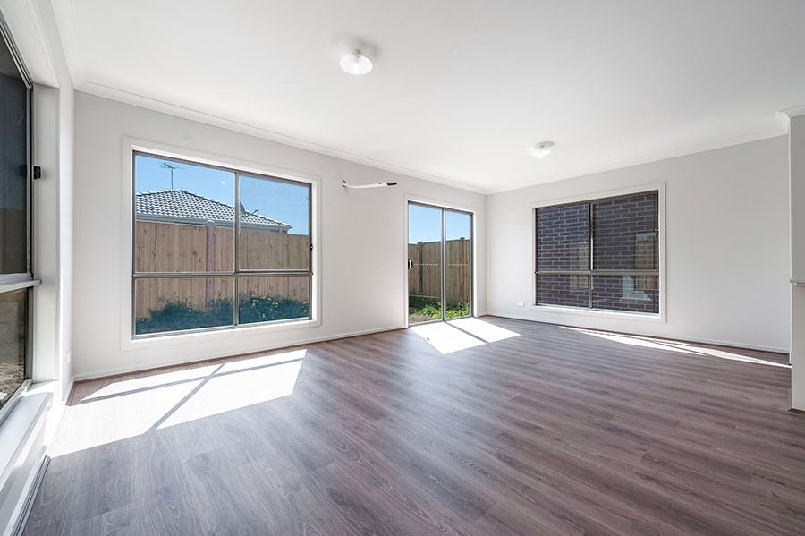 15 Delson Way, Mickleham VIC 3064 House For Rent 450 Domain