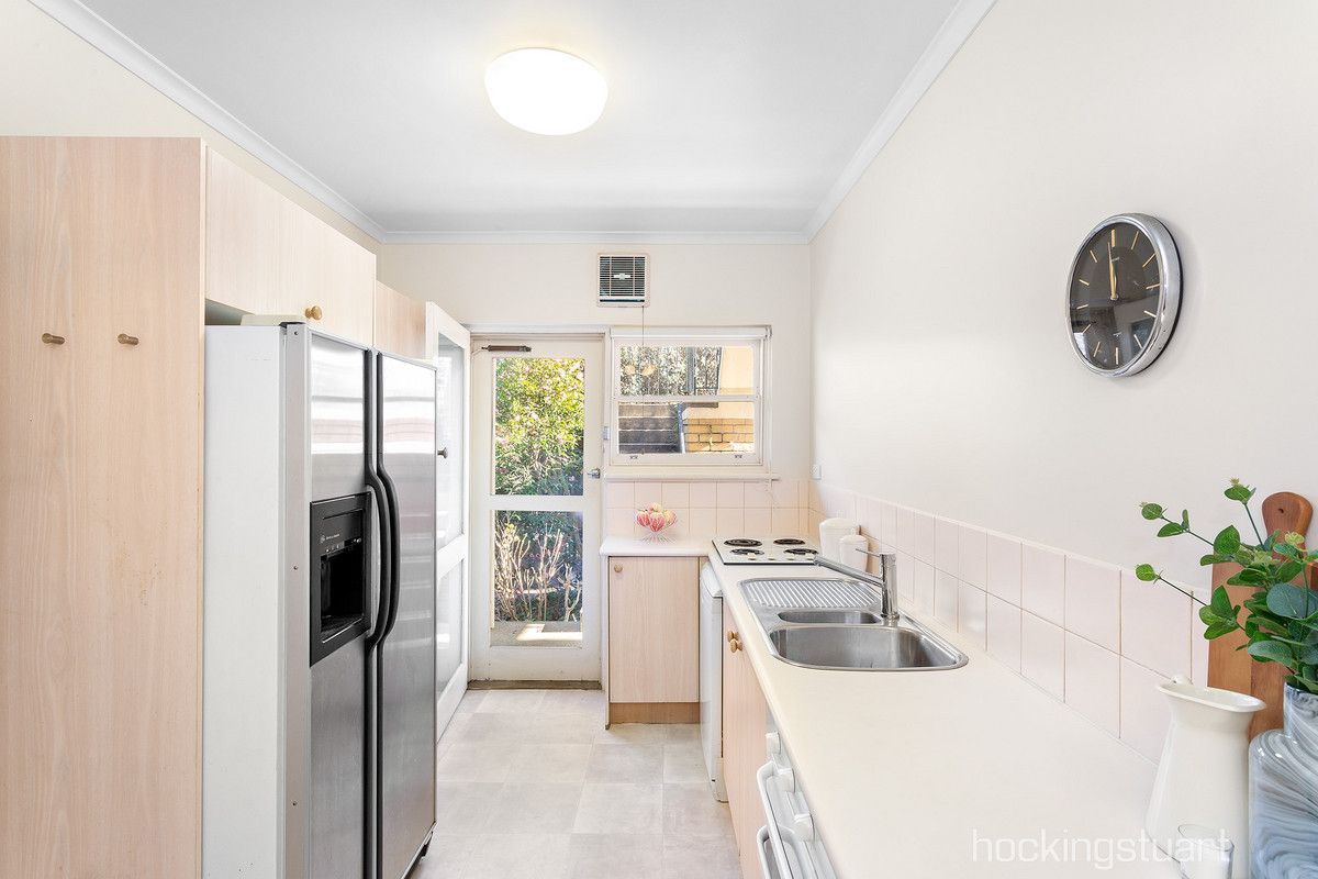 11/3 Boston Road, Balwyn VIC 3103, Image 2