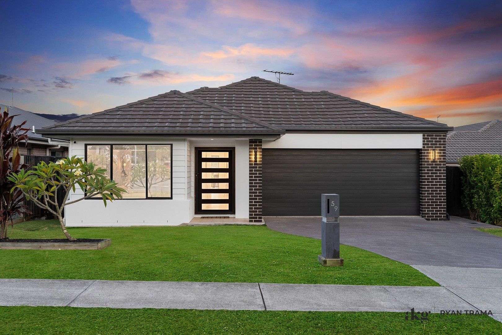4 bedrooms House in 59 Mount Mee Street PARK RIDGE QLD, 4125