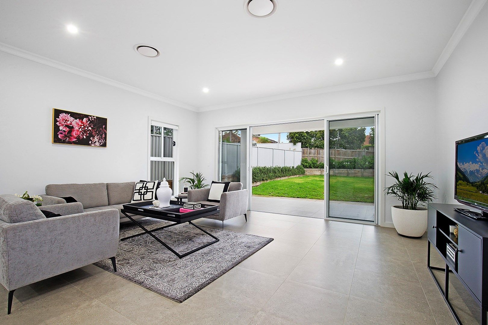 27 Murrills Crescent, Baulkham Hills NSW 2153, Image 0