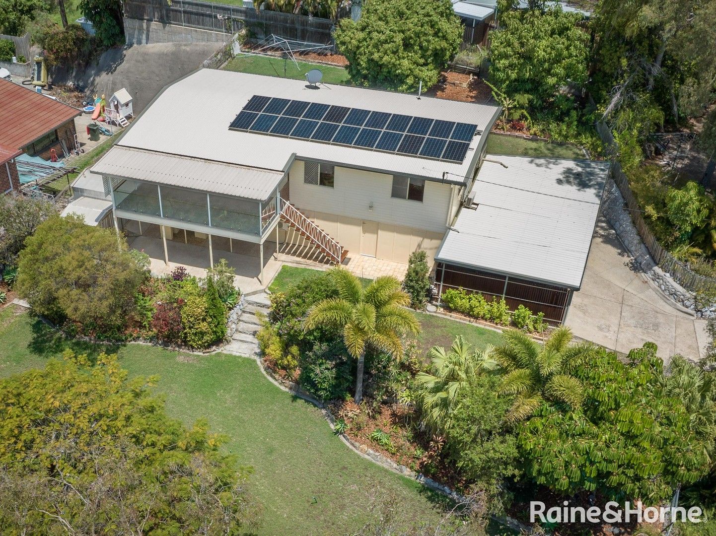 4 bedrooms House in 8 Matson Crescent WEST GLADSTONE QLD, 4680