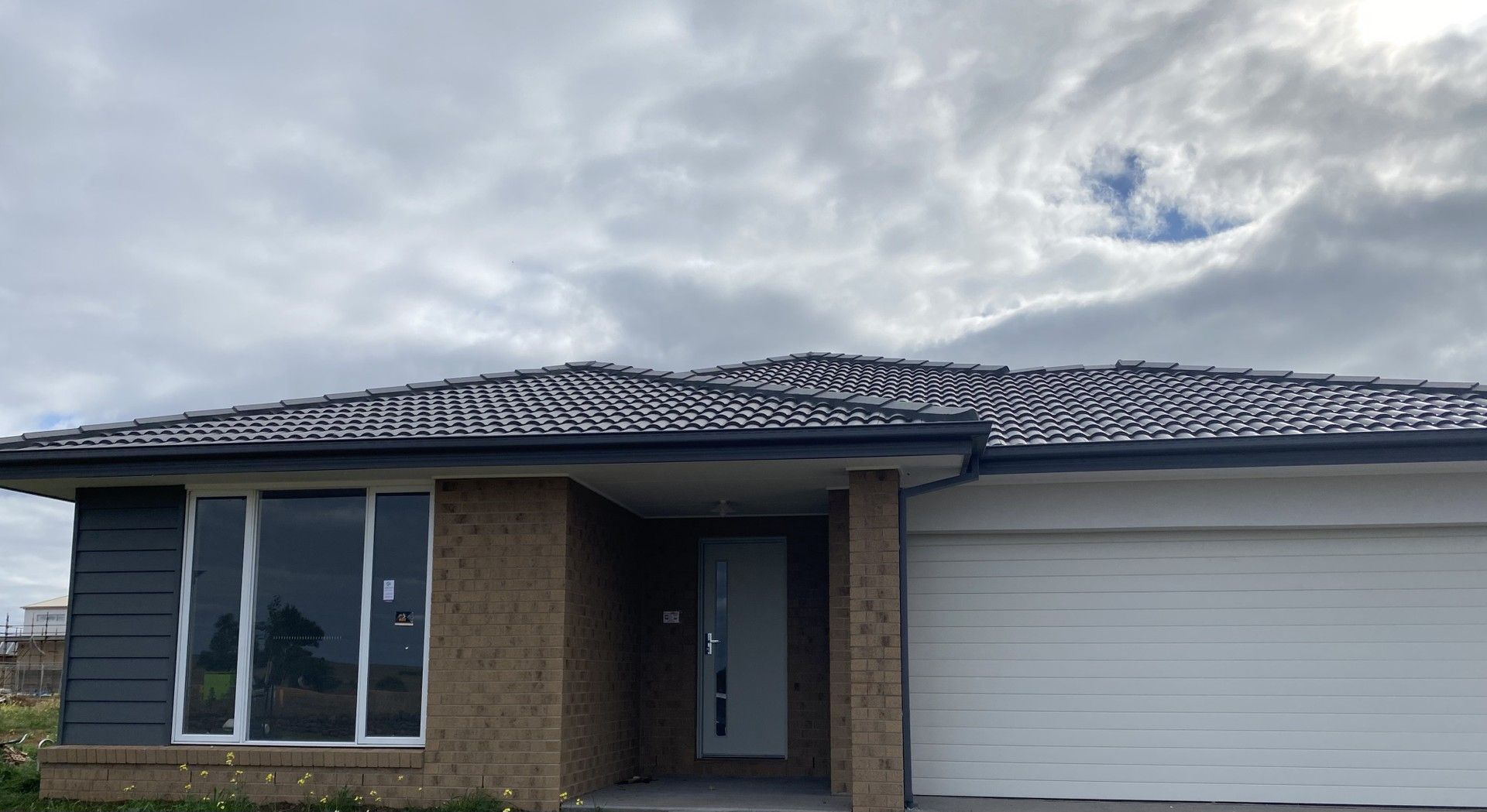 4 bedrooms House in 29 Clay Crescent ROCKBANK VIC, 3335