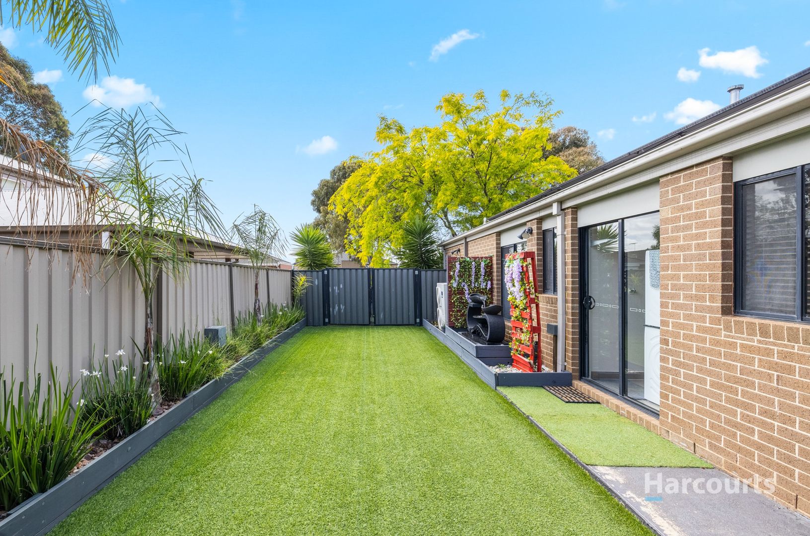 18 Menzies Drive, Burnside Heights VIC 3023, Image 1