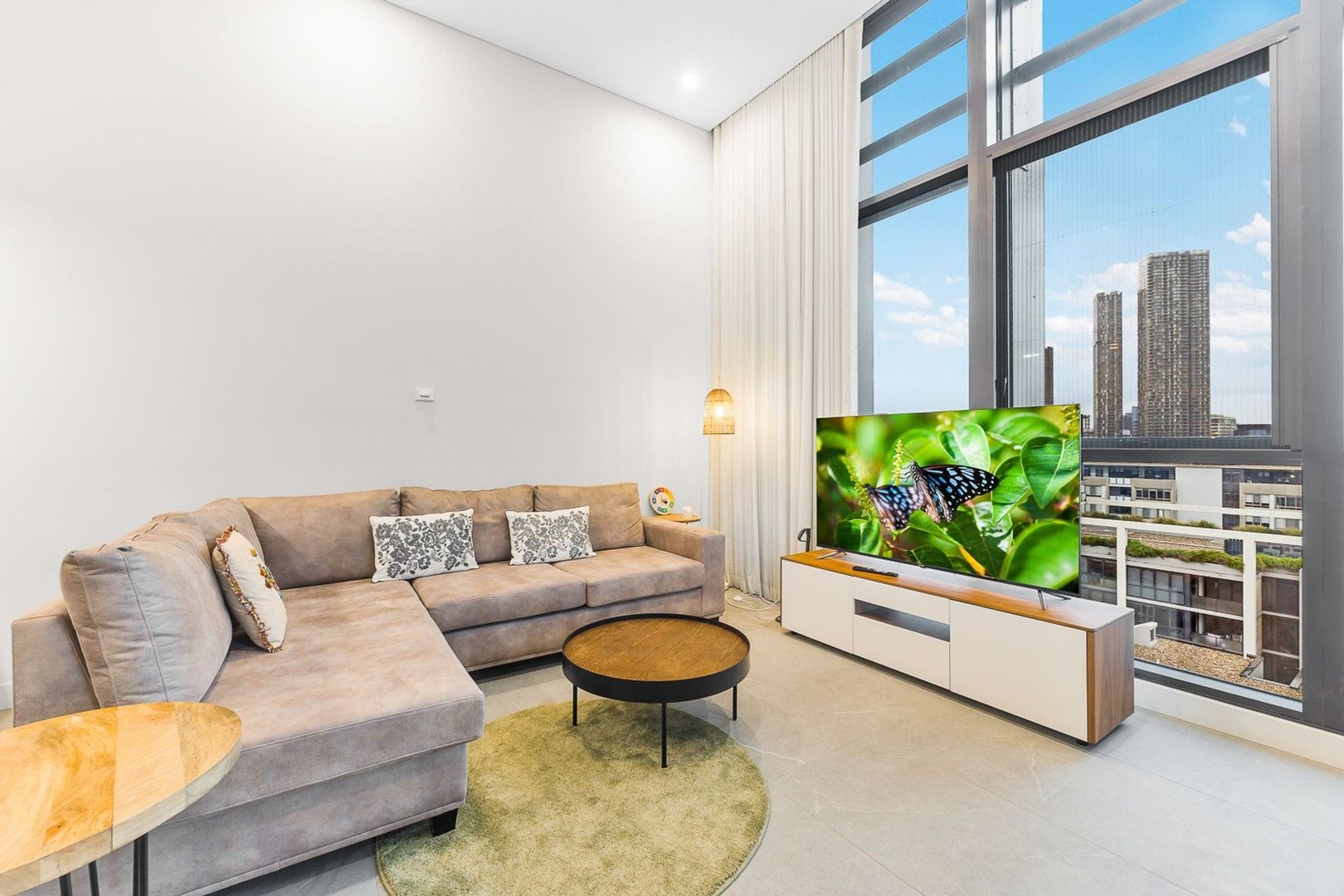 3 bedrooms Apartment / Unit / Flat in U1309/2H Morton Street PARRAMATTA NSW, 2150