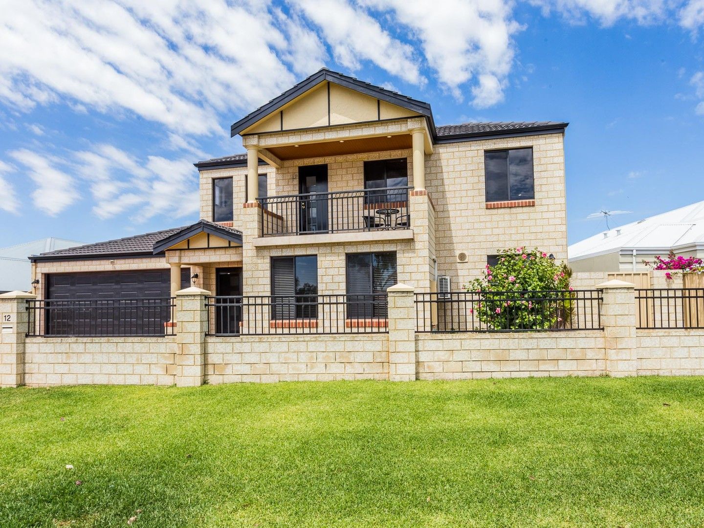 4 bedrooms House in 12 Possum Glade BEELIAR WA, 6164