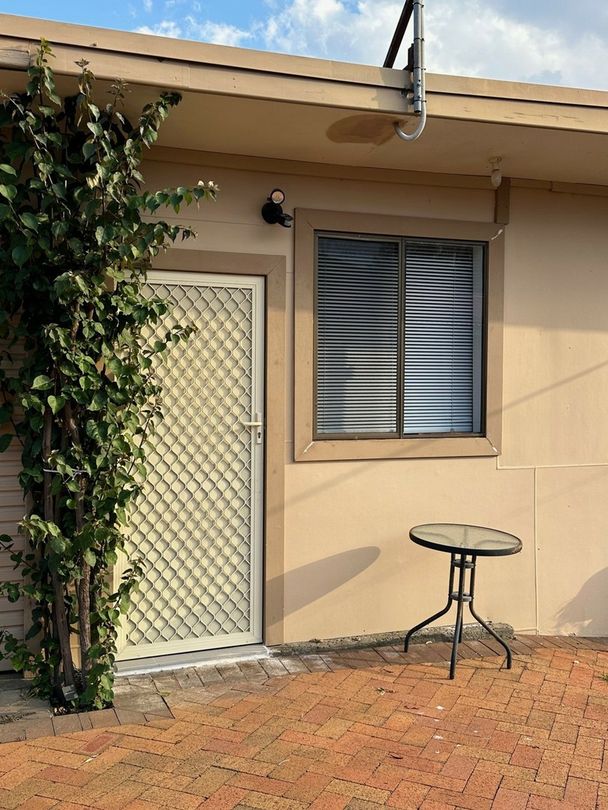 1 bedrooms Apartment / Unit / Flat in 1/134a Fifth Ave LLANDILO NSW, 2747