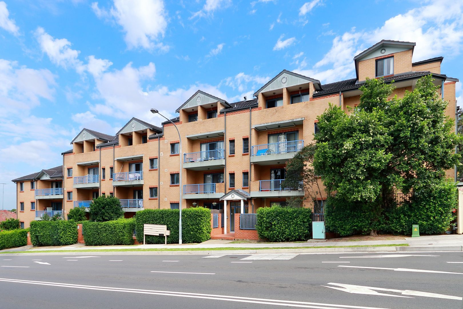 2 bedrooms Apartment / Unit / Flat in 5/1 HILLCREST AVE HURSTVILLE NSW, 2220