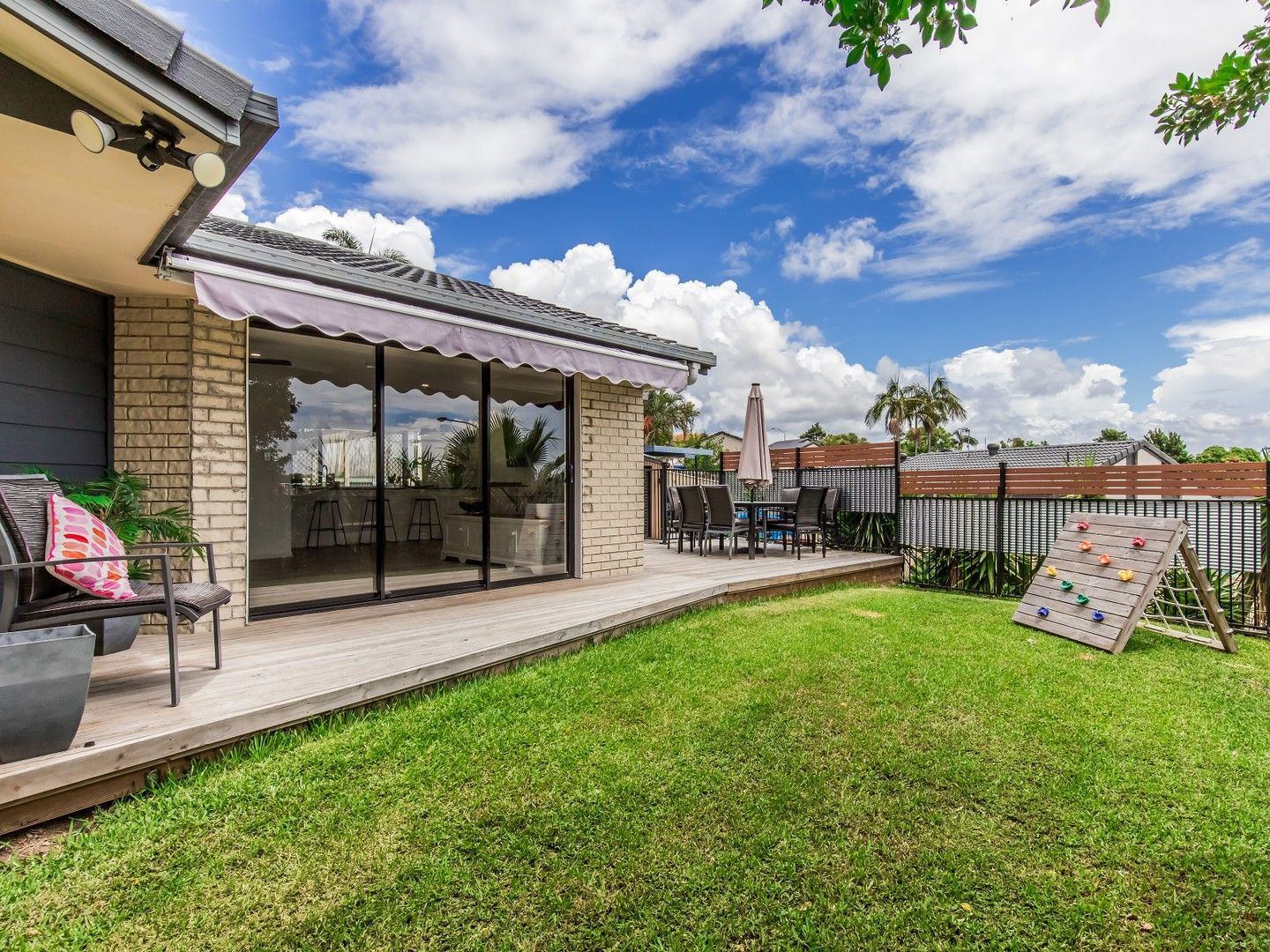 10 Terrace Court Merrimac QLD 4226 Domain