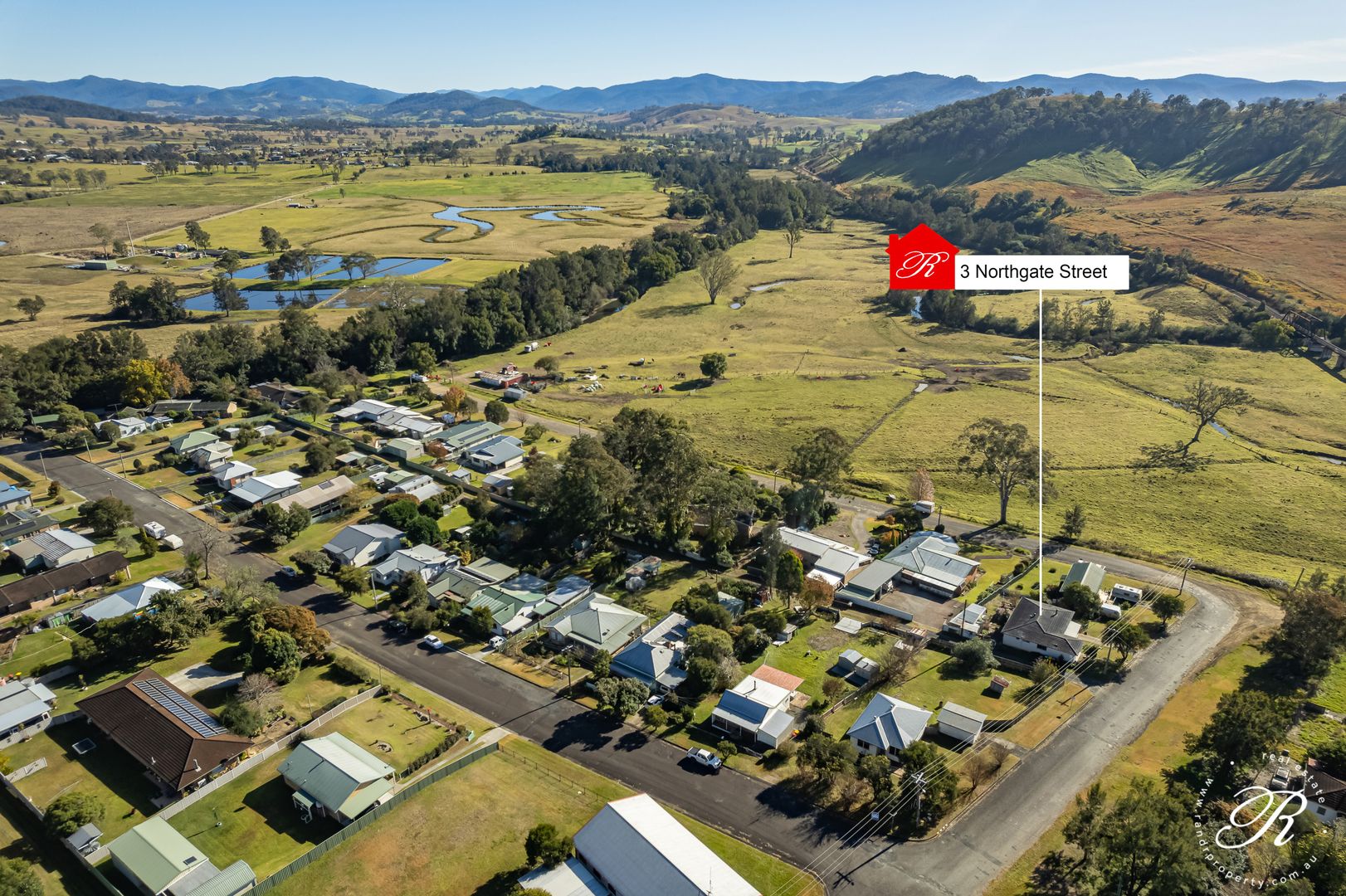 3 Northgate Street, Gloucester NSW 2422, Image 2