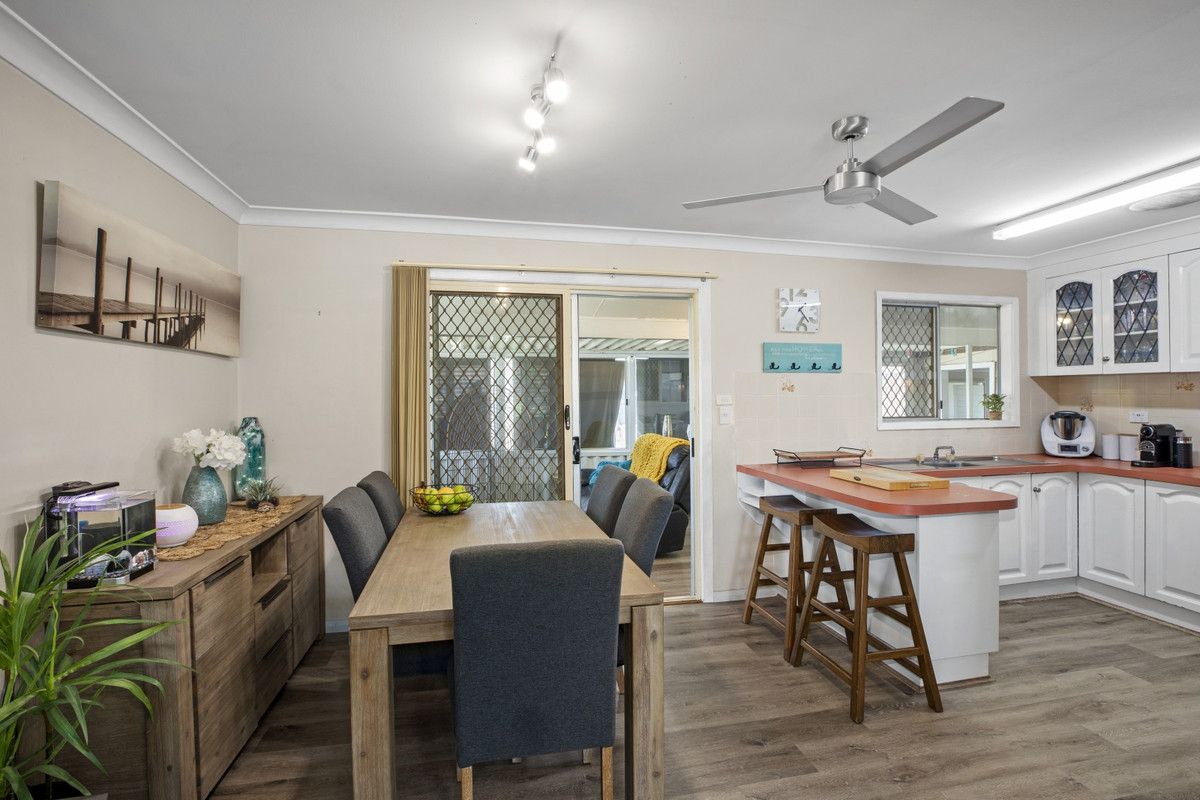 52 Arlington Street, Gorokan NSW 2263, Image 2