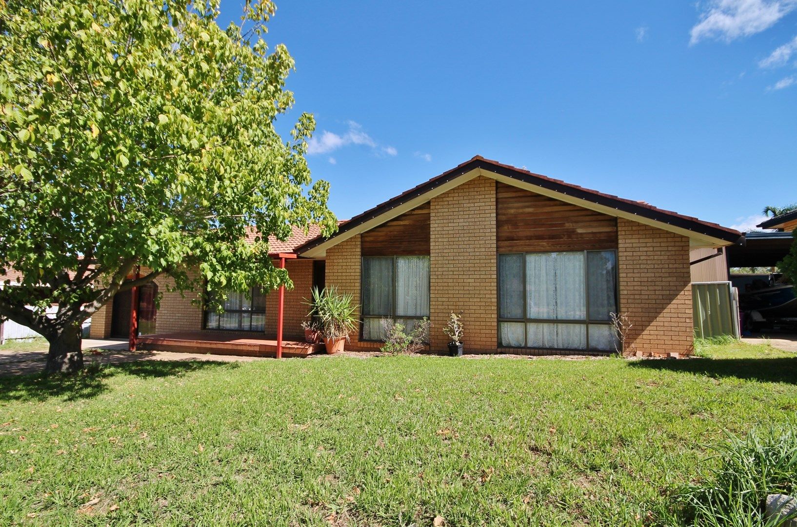 68 Blackett Avenue, Young NSW 2594, Image 0