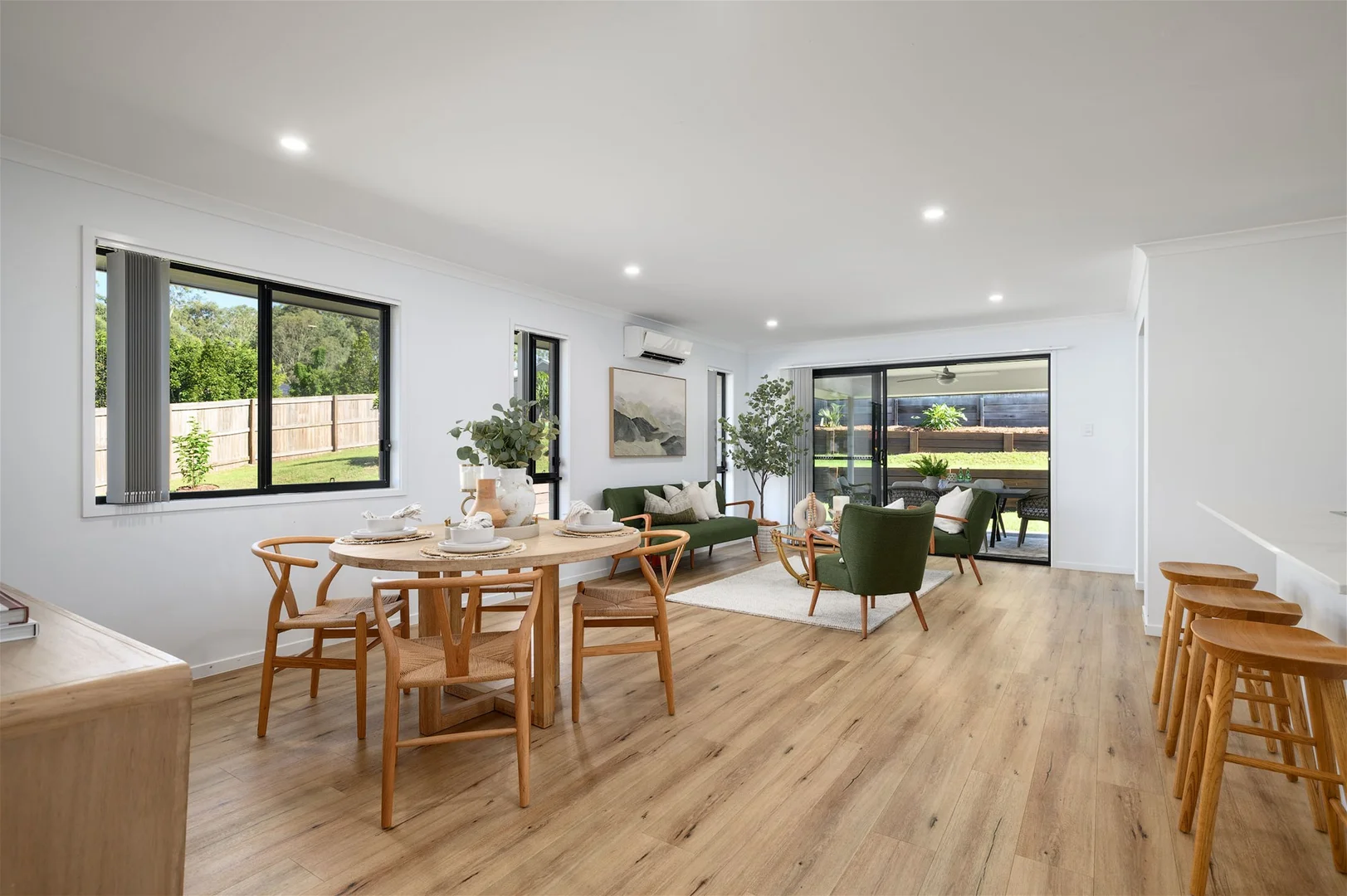 Additional image 9 of 8 Senators Court, Jones Hill QLD 4570