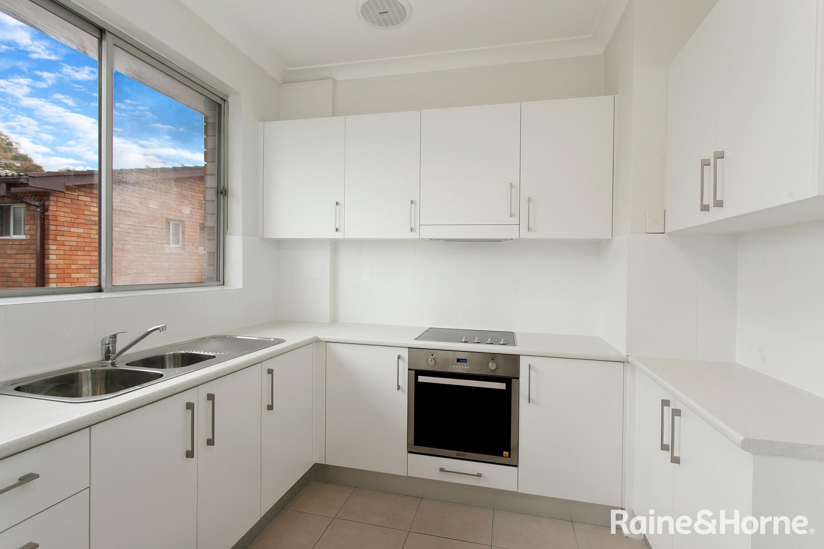 11/44 Rutland Street, Allawah NSW 2218, Image 2