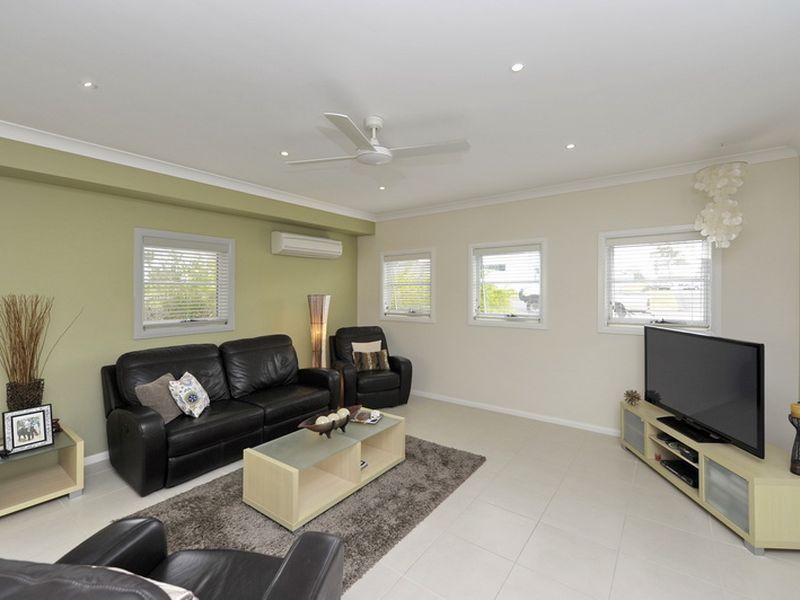 10 Ash Street, Soldiers Point NSW 2317, Image 2