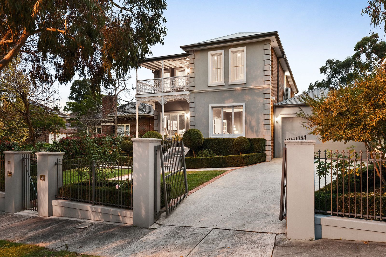 25 Warncliffe Road, Ivanhoe East Property History & Address Research