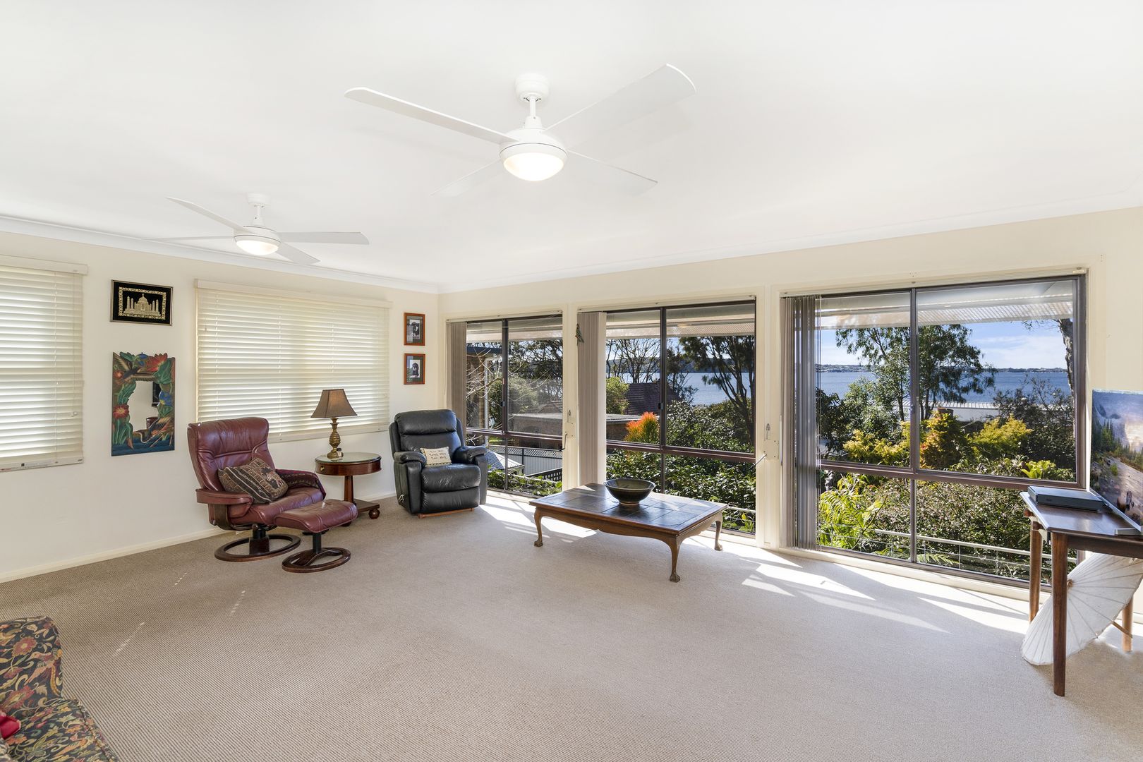 318 Skye Point Road, Coal Point NSW 2283, Image 2