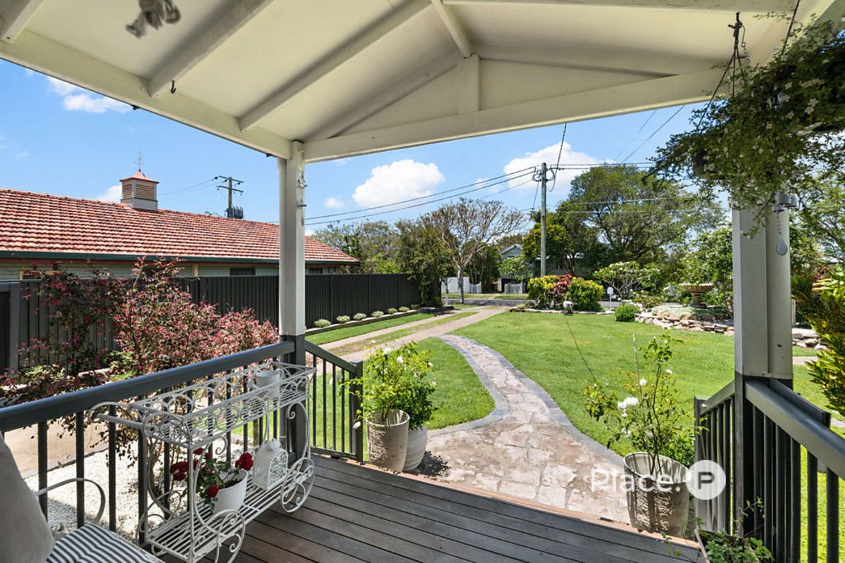 11 Duncan Street, Wynnum West QLD 4178, Image 2