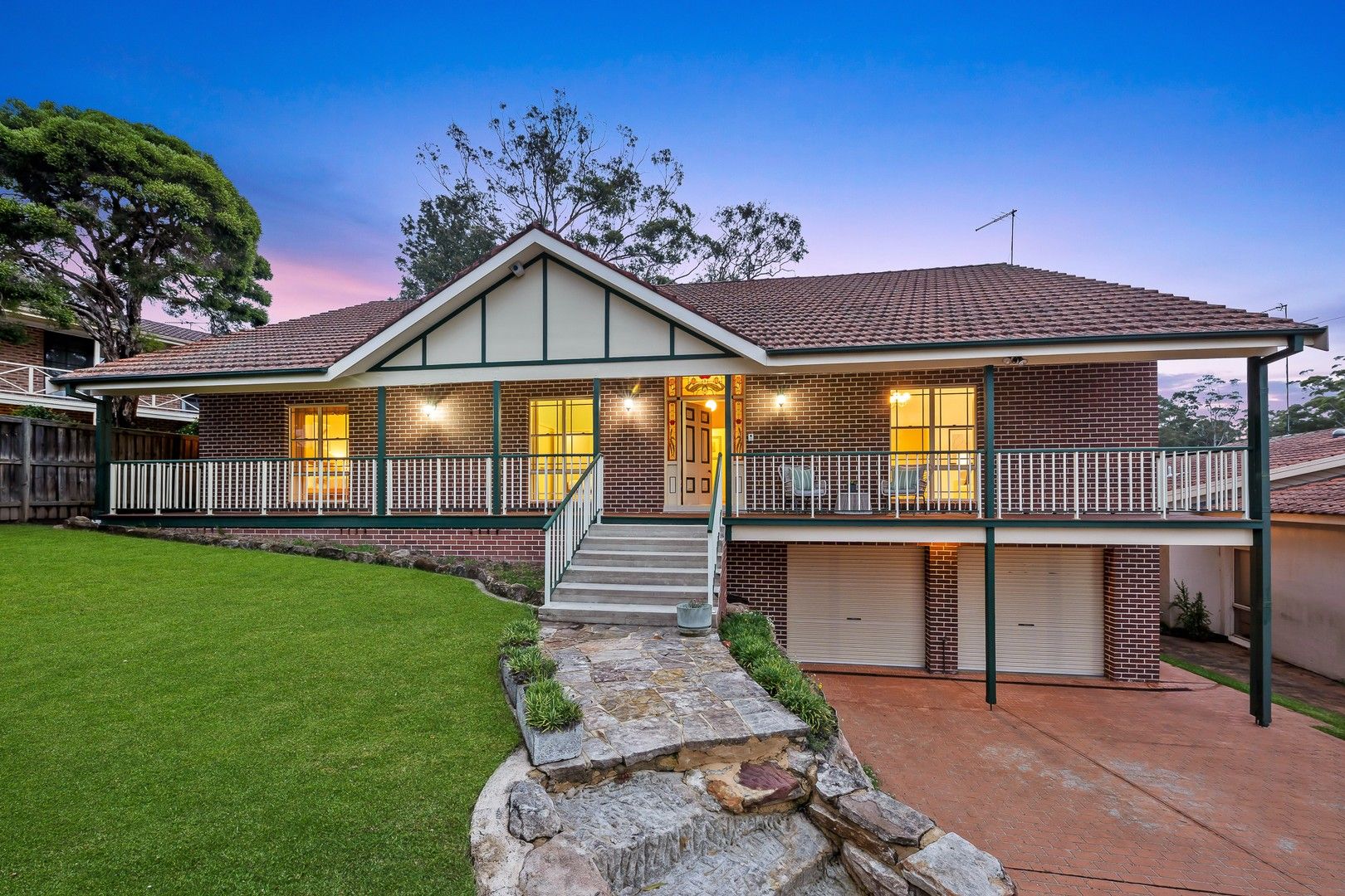 5 bedrooms House in 12 Tanglewood Place WEST PENNANT HILLS NSW, 2125