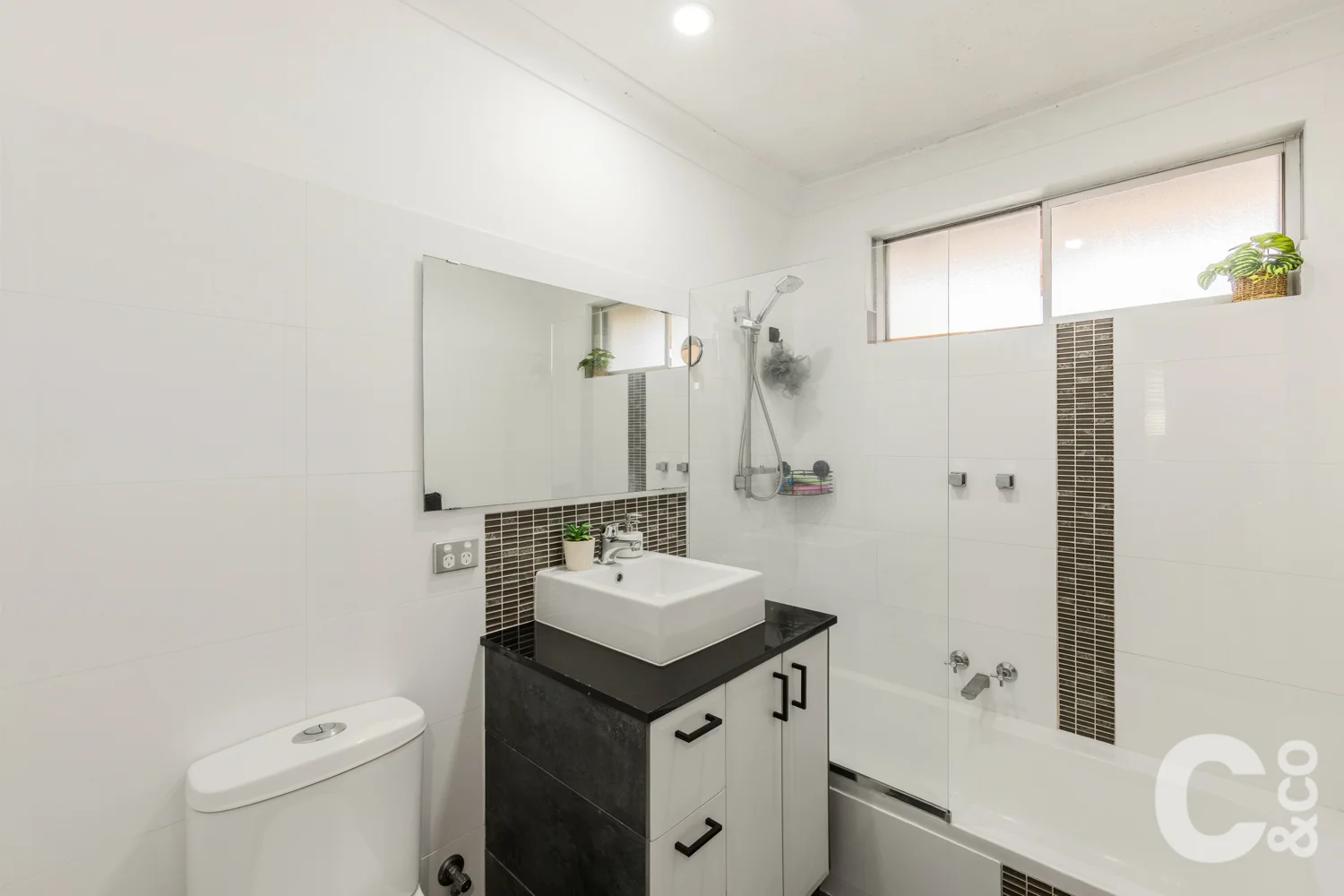 Additional image 10 of 42 Woodley Way, Parmelia WA 6167