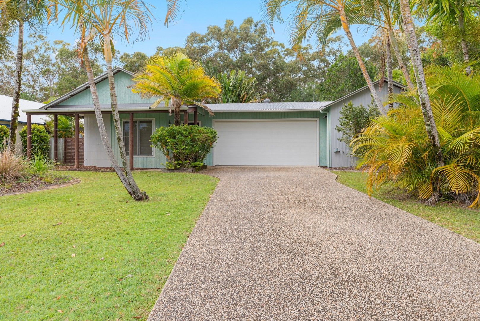 3 bedrooms House in 29 Fyshburn Drive COOLOOLA COVE QLD, 4580