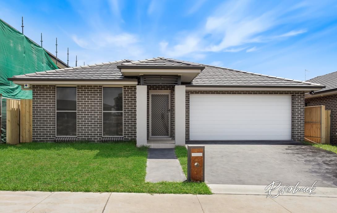 35 Dardanelles Road, Edmondson Park NSW 2174, Image 0