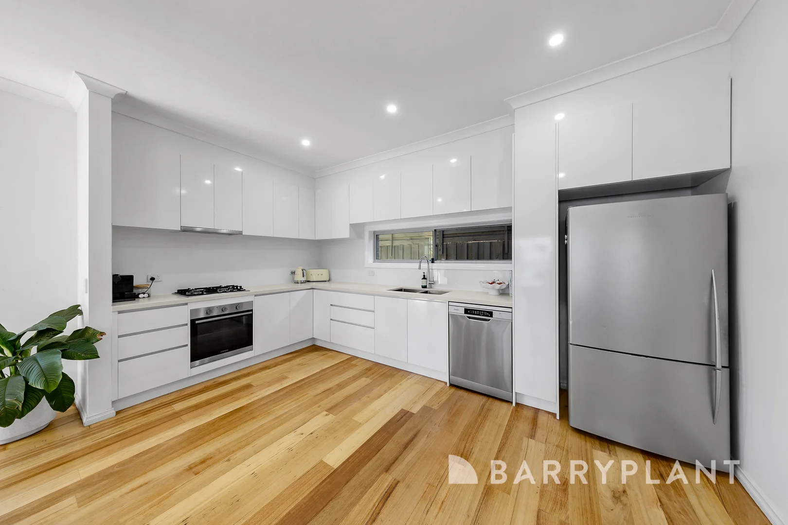 Additional image 4 of 2/39 Glendenning Street, St Albans VIC 3021