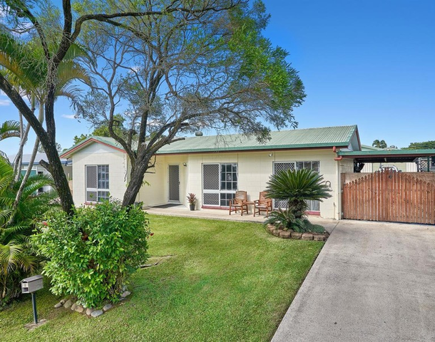 8 Leeuwin Crescent, Bentley Park QLD 4869