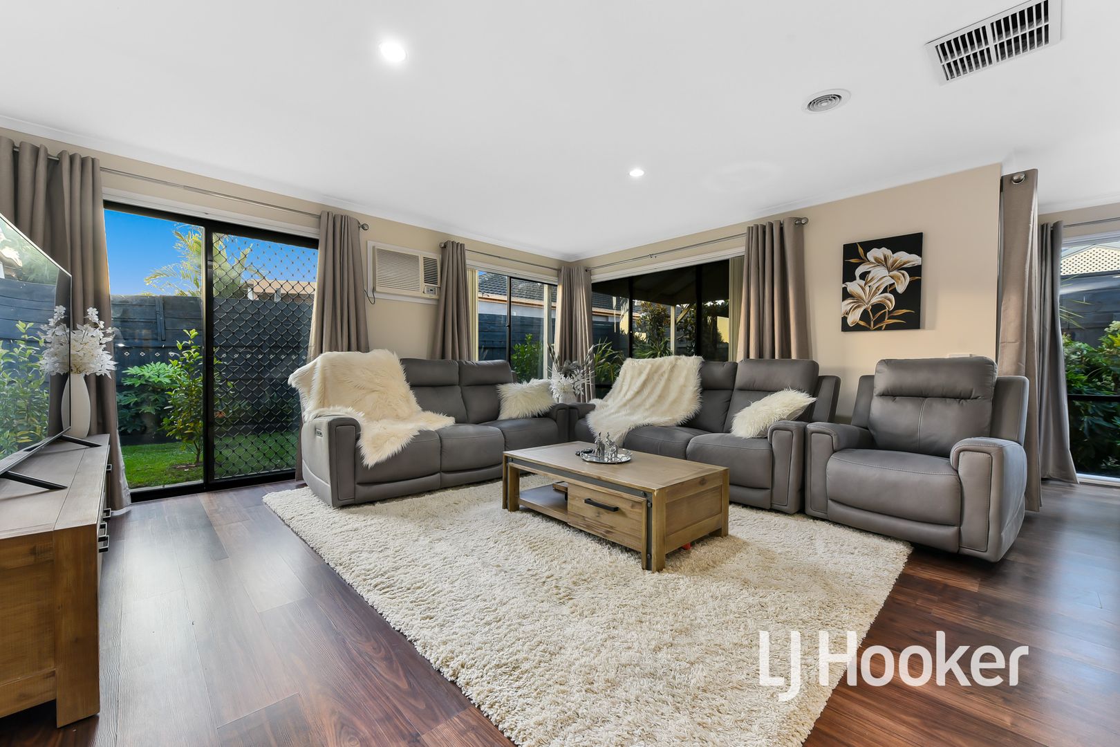 4 Eldershaw Drive, Lynbrook VIC 3975, Image 2