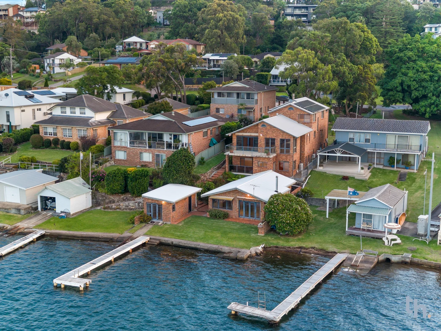 107 Fishing Point Road, Fishing Point NSW 2283