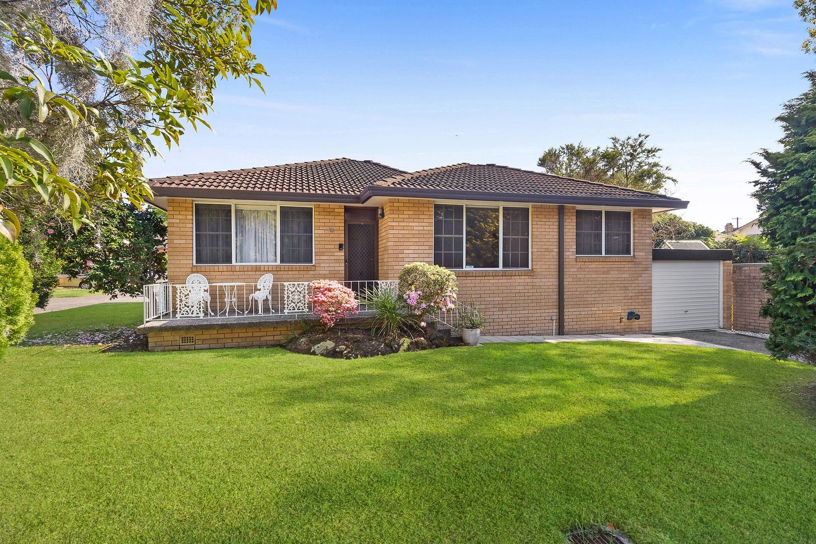 3 bedrooms Villa in 10/2-6 Gladstone Street BEXLEY NSW, 2207