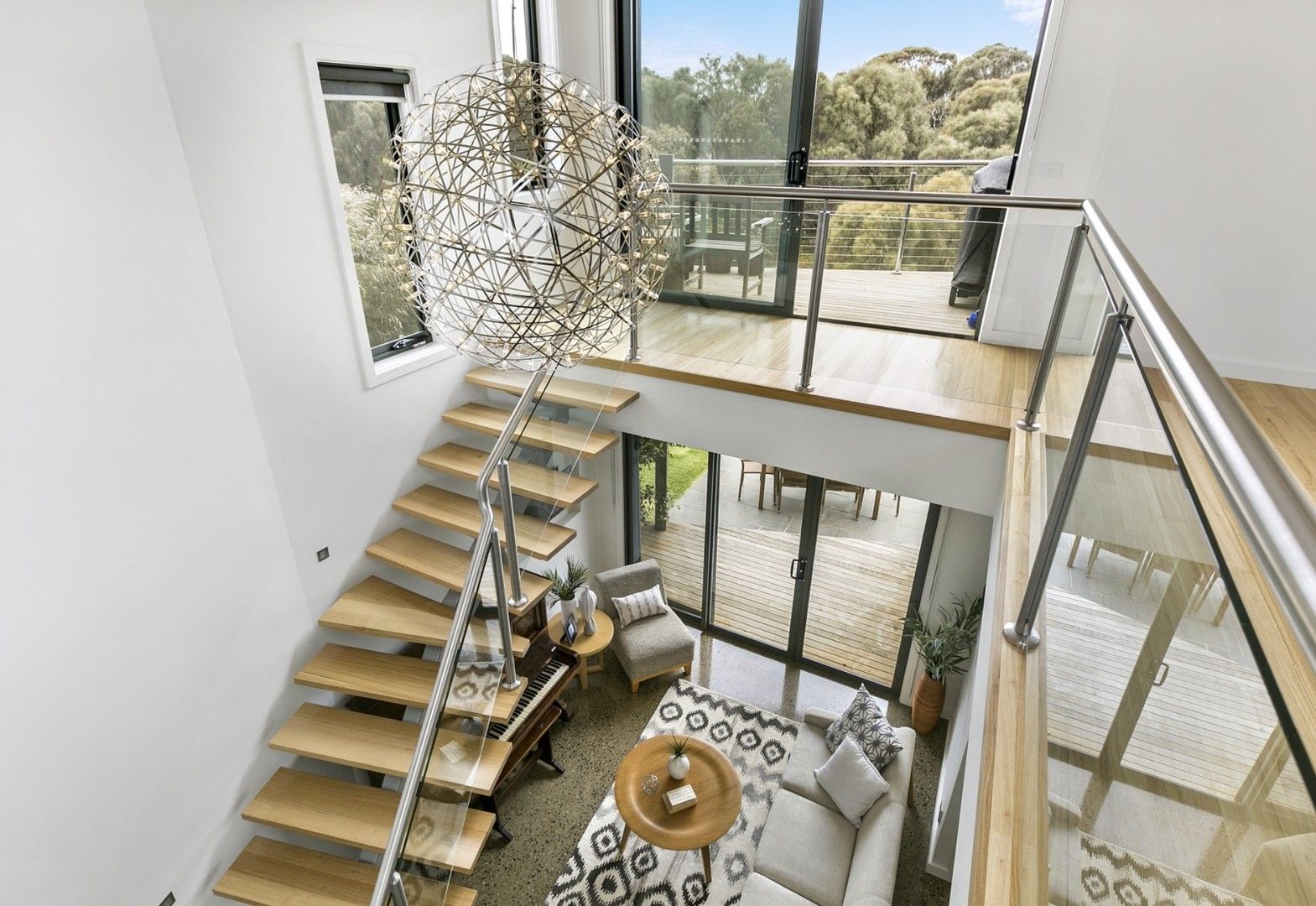 4 bedrooms House in 14 Bayview Terrace TORQUAY VIC, 3228
