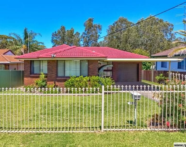 33 Sixth Avenue, Toukley NSW 2263