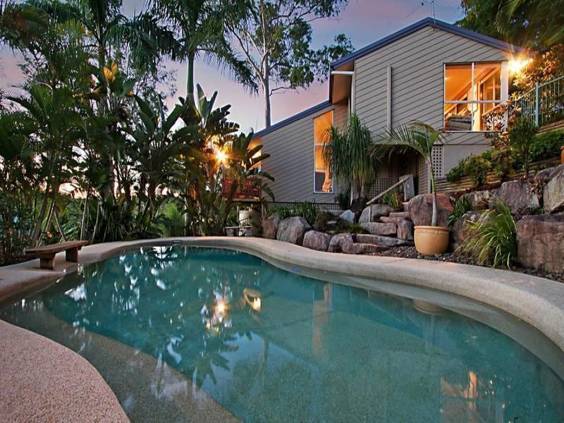 4 tivoli court rochedale south