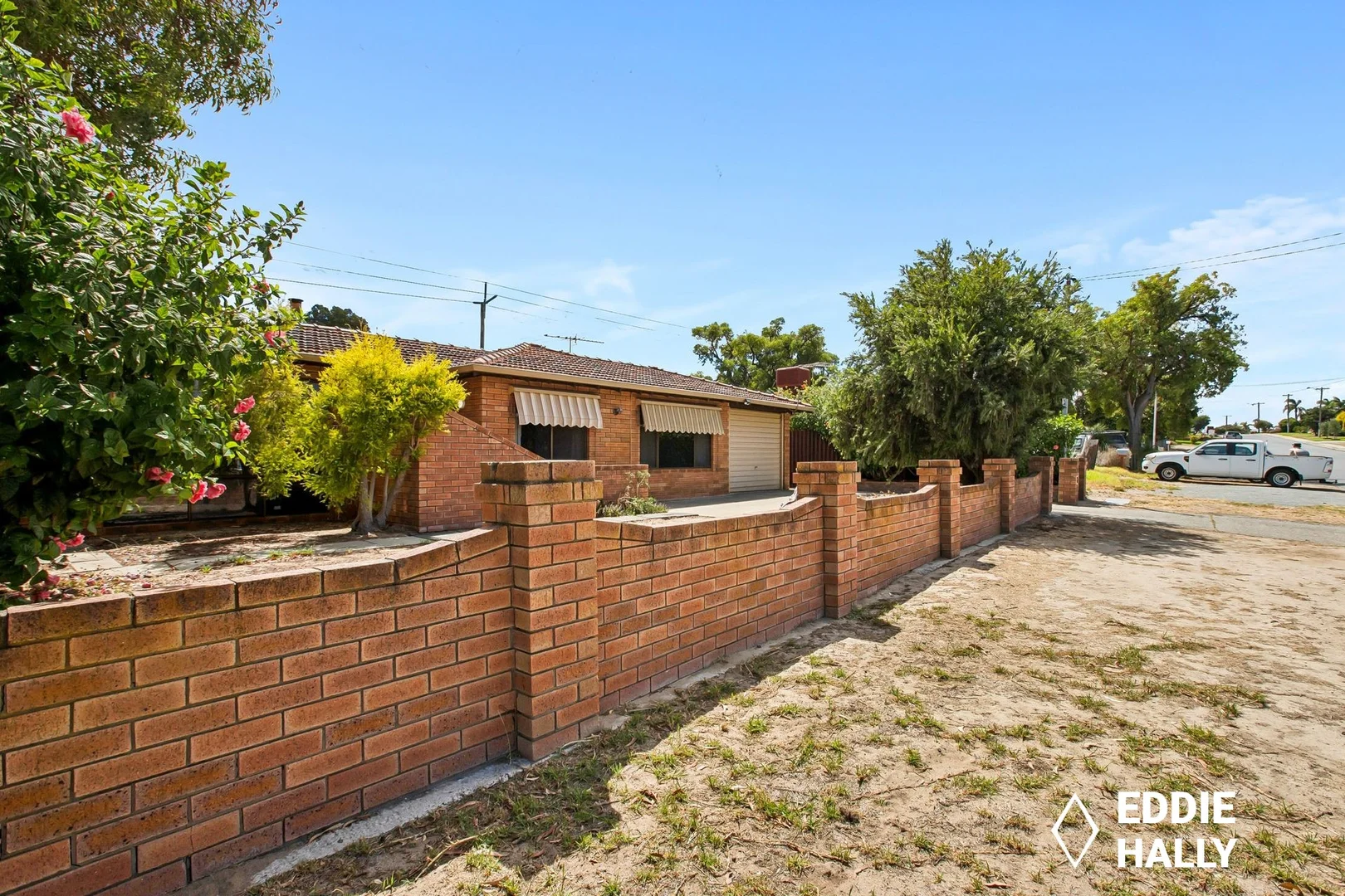Primary image of 33 Dotterel Way, Yangebup WA 6164