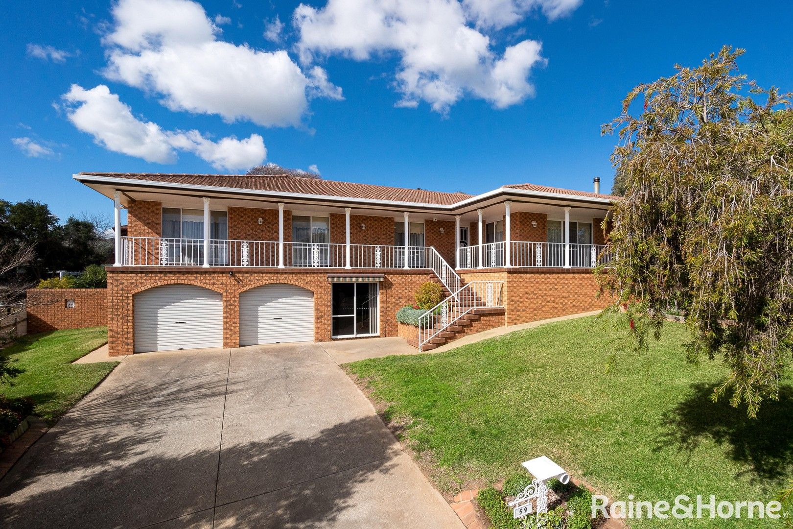 4 bedrooms House in 59 Missouri Avenue TOLLAND NSW, 2650