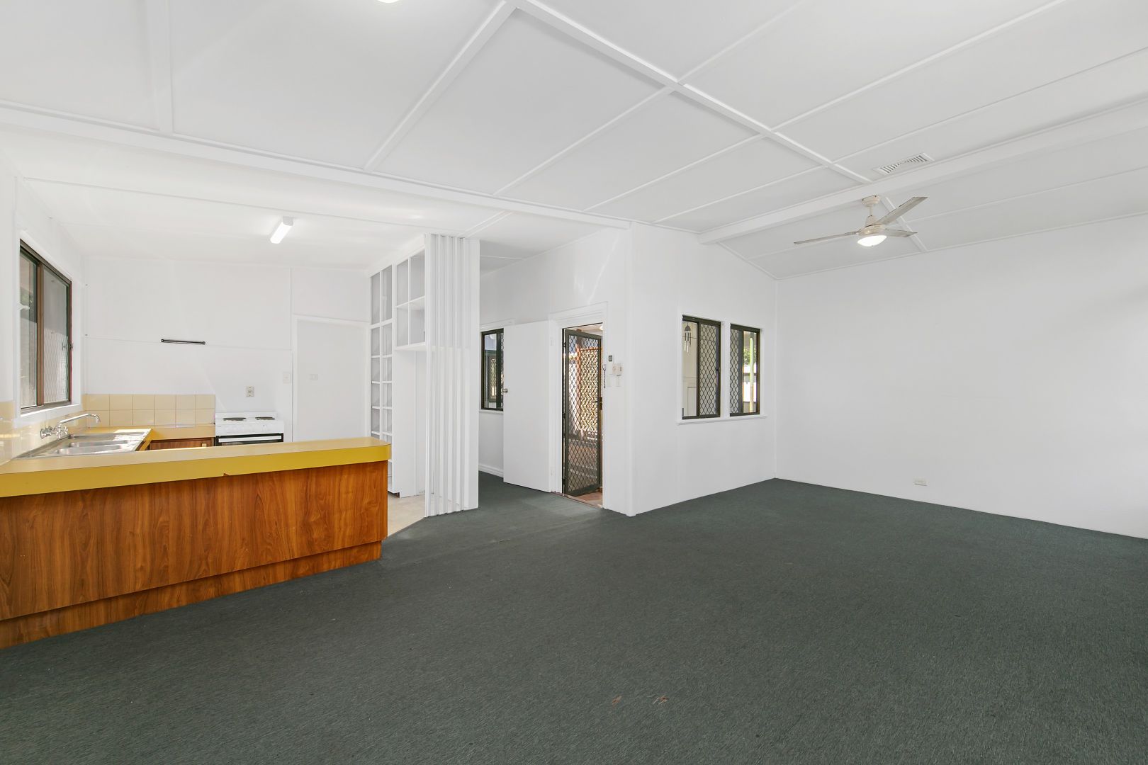 84 Ryhill Road, Sunnybank Hills QLD 4109, Image 2