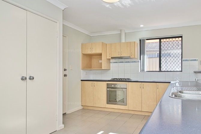 4 bedrooms House in Lasseter Street BALDIVIS WA, 6171