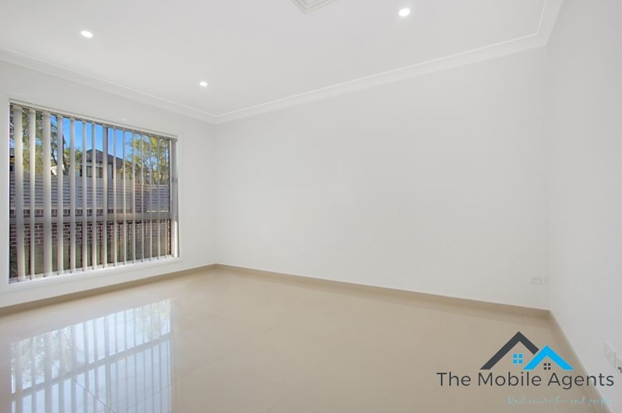 38 Minchinbury Street, Eastern Creek NSW 2766, Image 2