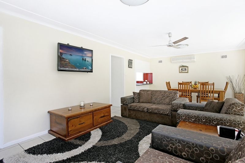 48 Warrumbungle Street, Fairfield West NSW 2165, Image 2