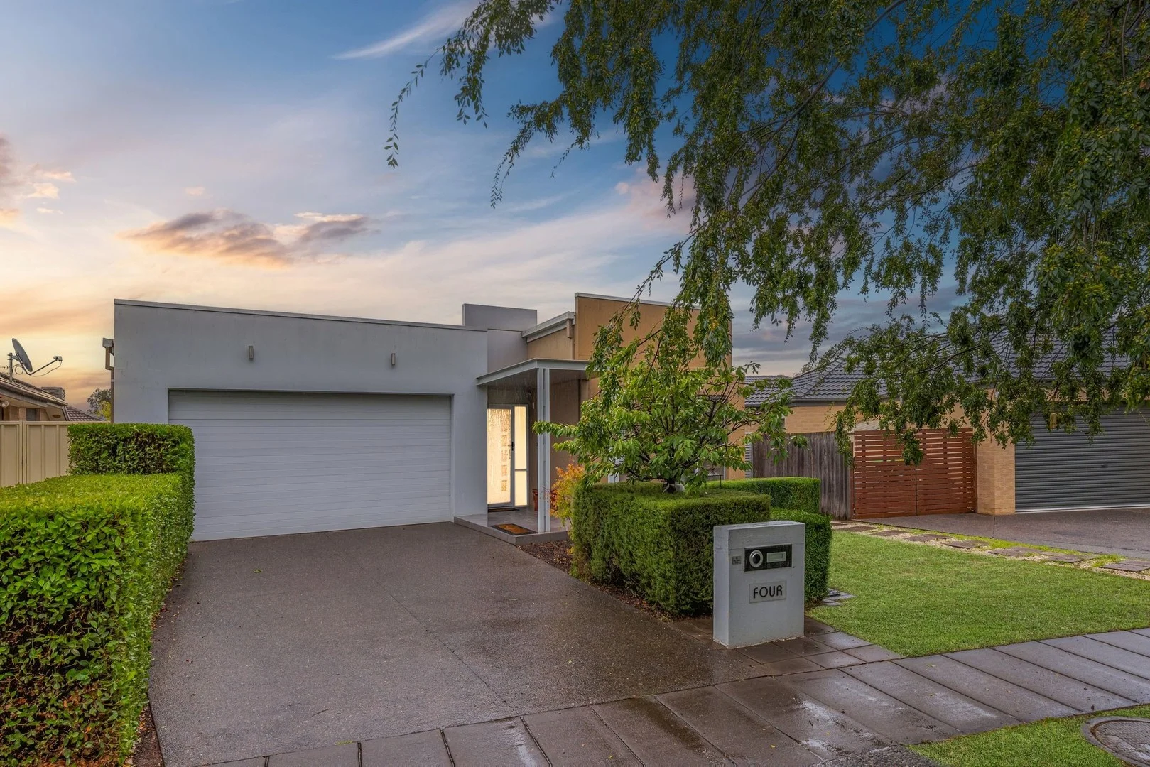 4 Burbie Street, Harrison ACT 2914