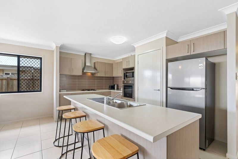 25 River Breeze Drive, Griffin Property History & Address Research